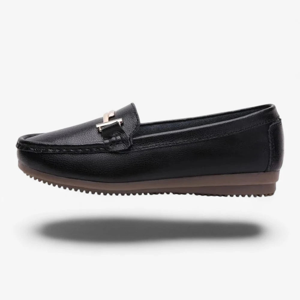 AtelierMocassin Mocassin Femme en Cuir Noir à Barrette Métallique