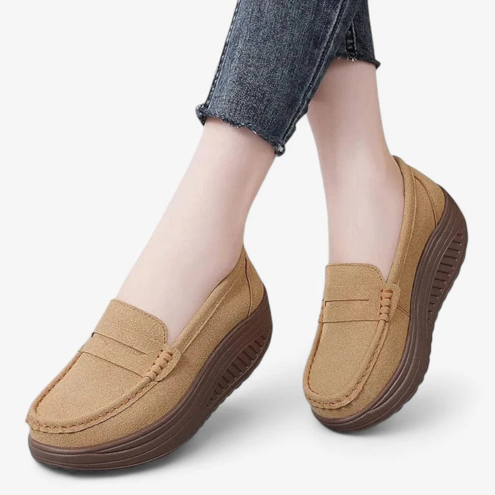 AtelierMocassin Mocassins Compensés Femme Marron en Daim