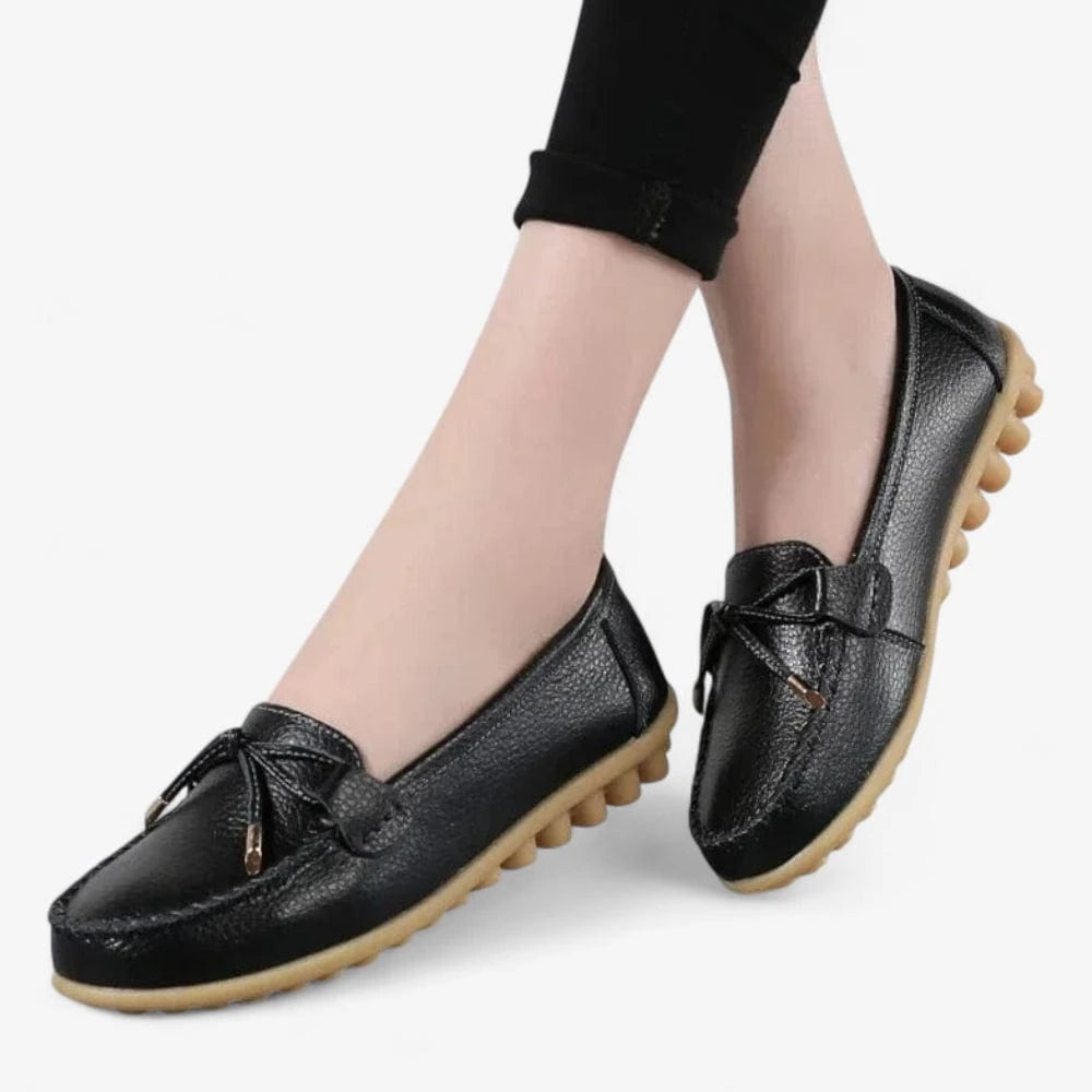 AtelierMocassin Mocassins Femme en Cuir Noir avec Nœud Esthétique