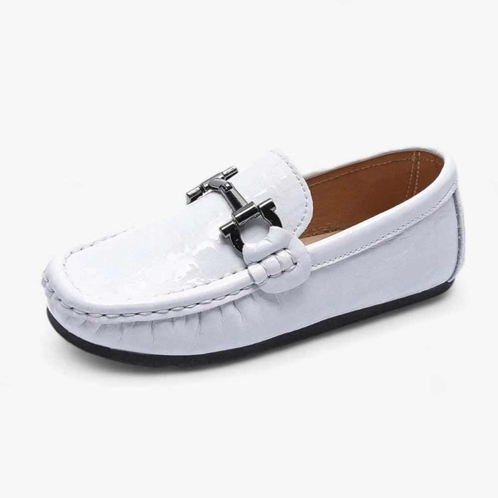 AtelierMocassin Blanc / 21 Mocassins Enfant en Cuir Blanc à Mors Métallique