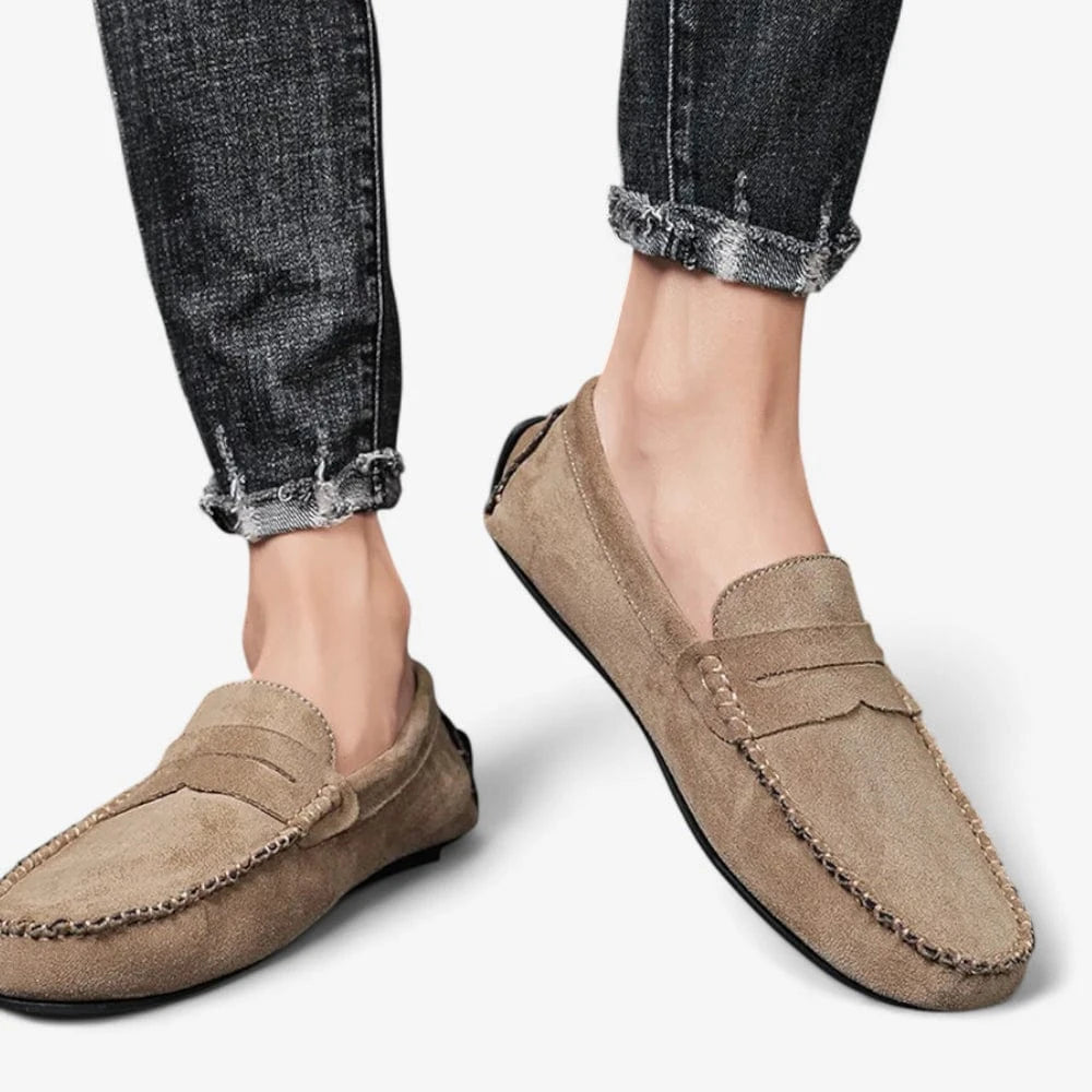 AtelierMocassin Mocassins Homme en Daim Beige Penny Loafer – Élégance Décontractée