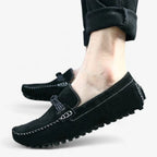 AtelierMocassin Mocassins Homme en Daim Noir avec Cordon Décoratif