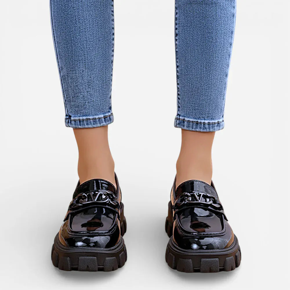 Mocassins Femme en Cuir Noir Verni Slip-On